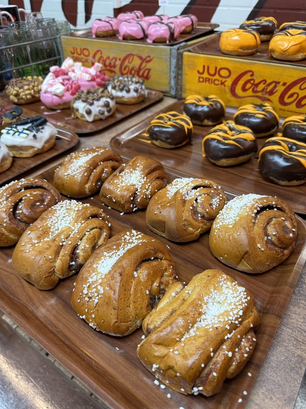 Överidonitsi saluuna