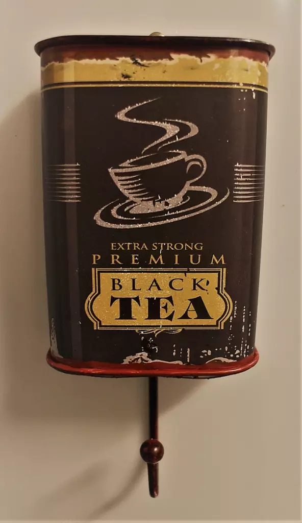 Black Tea -seinäkoukku - Taulut, kehykset - PELT90 - 1