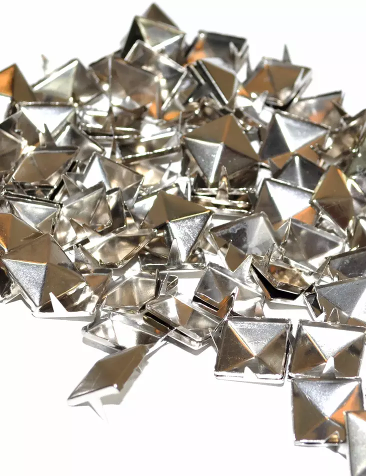 Irtoniitti, Pyramidi 100kpl leveys14mm - Irtoniitit - IRN20 - 1