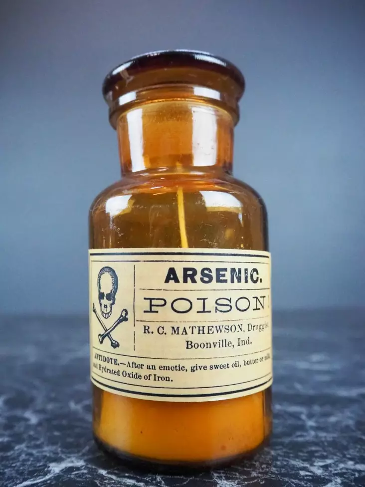 Kynttilä Arsenic, lasipullossa - Kynttilät, suitsukkeet - PRT1340 - 1