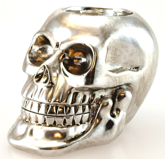 Pääkallo 11x11x9 silver, tuikulle - Kynttilänjalka, -alusta, suitsuketeline - HOR250 - 1