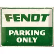 Peltikyltti Fendt Parking 30 x 40cm - Taulut, kehykset - PELT341 - 1