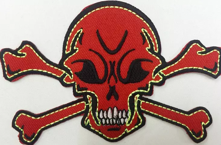 P=C3=A4=C3=A4kallo-punainen - Kangasmerkit - K1241 - 1