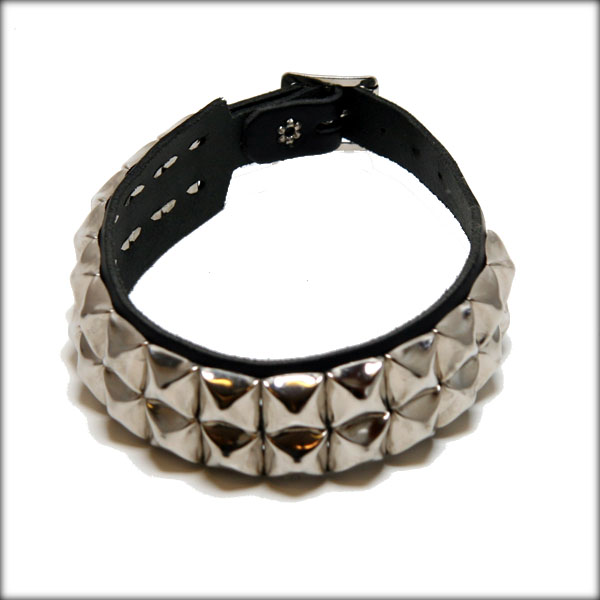 Kaulapanta, 2 riv. pyramidiniitti - Kaulapannat, rannekkeet, käsiraudat - KK41 - 1