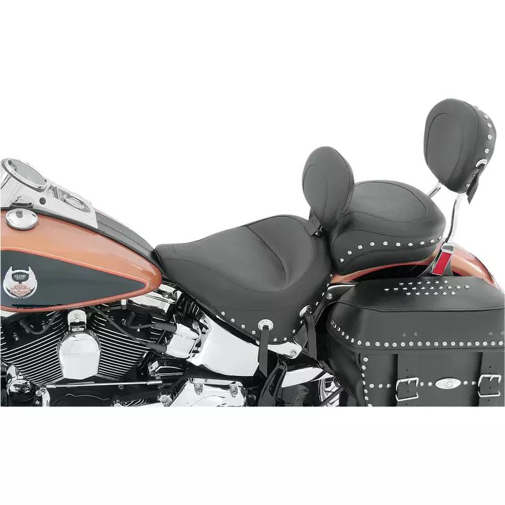 SEAT WIDE TOURING SOLO STUDDED WITH CONCHOS AND BACKREST - Satulat ja satulanpäälliset - 08020491 - 1