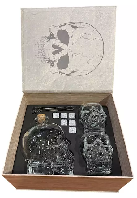 Viskisetti Pääkallo karahvilla - Astiat - LASI21 - 1