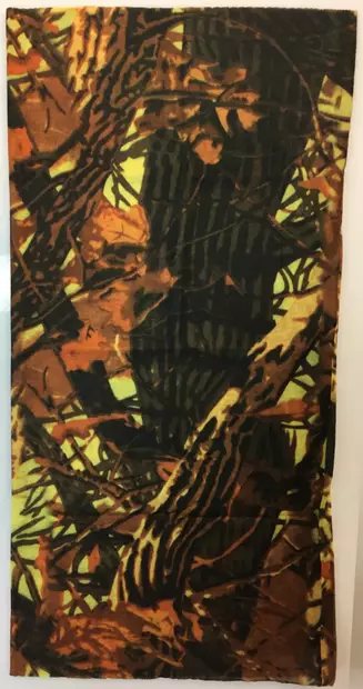 Putkihuivi, syksyinen puunrunko ja lehde - Putkihuivit - B172 - 2