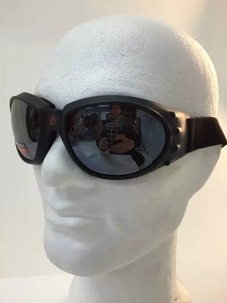 Aurinkolasit, kuminauhalla, tumma linssi -  - CM22 - 1