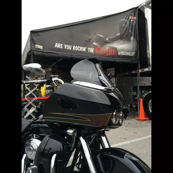 FLARE PRO-TOURING WINDSHIELD 14" DARK SMOKE FLTR - Tuulilasit ja etumaskit - 23100482 - 1
