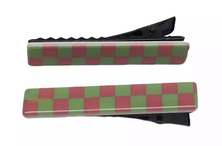 Hiusklipsi ralliruutu vihr/pun. 2 kpl - Hiuskoristeet - PIN262 - 1