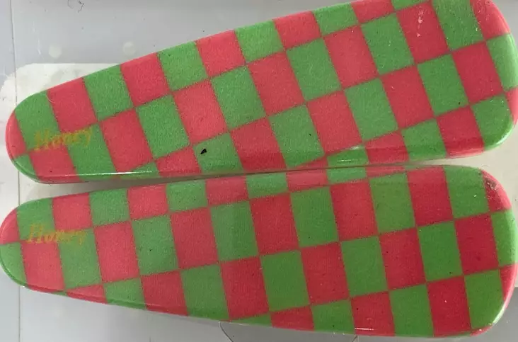 Hiuspinnit, ruutu pinkki/vihr. 2 kpl - Hiuskoristeet - PIN223 - 1