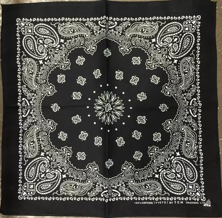 Huivi, musta bandana kashmir kuviolla - Huivit - HU423 - 1