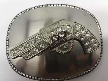 Vyönsolki revolveri taustalla. - Soljet - vs814 - 1