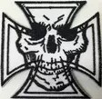 Kangasmerkki-Maltanristi ja kallo-Maltese cross-Skull - Kangasmerkit - K1164 - 1