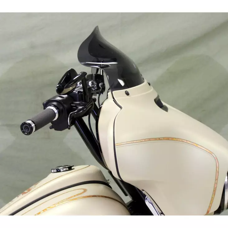 FLARE WINDSHIELD 6.5" DARK SMOKE FLH - Tuulilasit ja etumaskit - 23100474 - 1