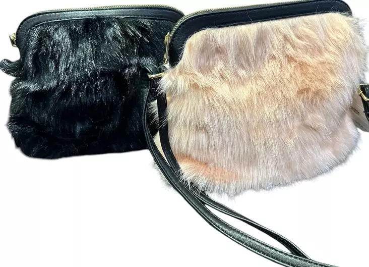 Käsilaukku tekoturkis 25 x 21 x 10 cm - Laukut - NL894 - 1