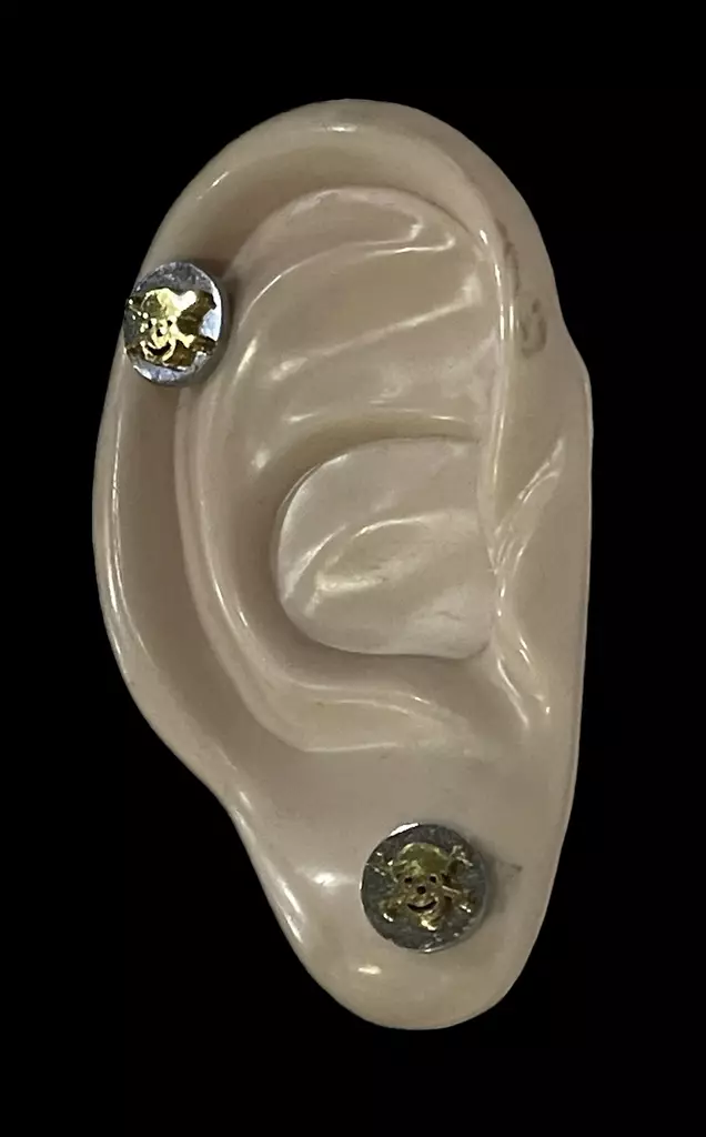 Korvakorut kultakallo krominapissa - Korvakorut - KRV214 - 1