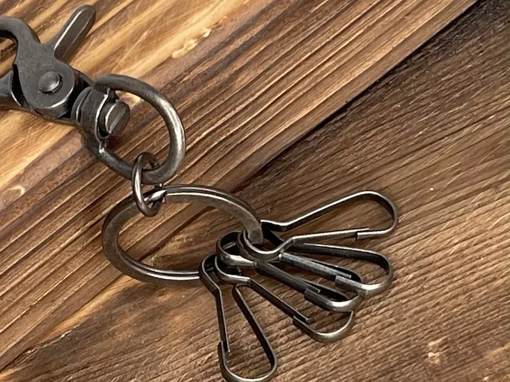 Avaimenperä tummat matallisosat - Avaimenperät - PER95 - 1