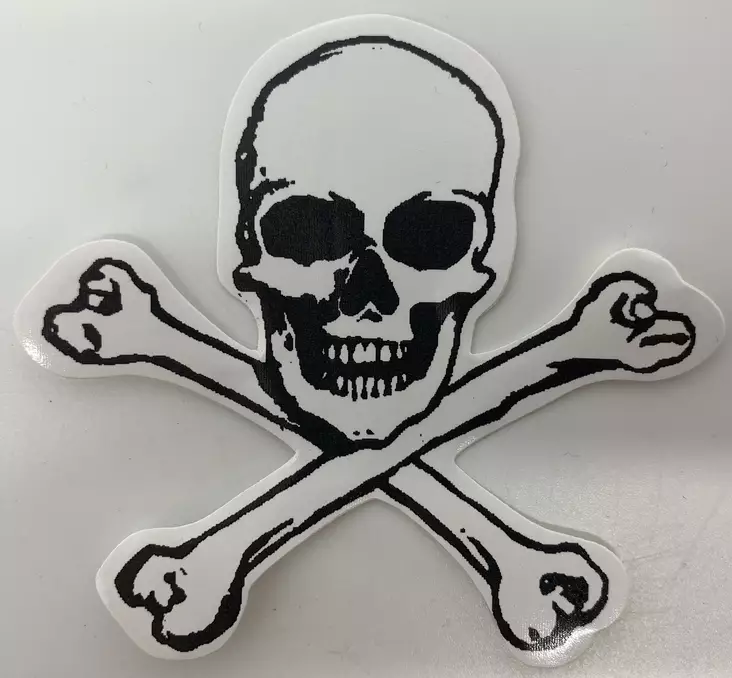 Tarra pääkallotarra 4-5-cm - Tarrat - TAR256 - 1