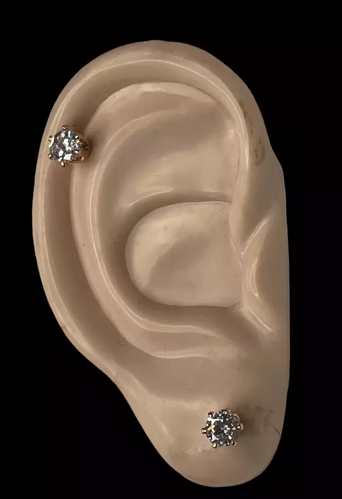 Korvakorut kirkas kivi 6 mm - Korvakorut - KRV177 - 1