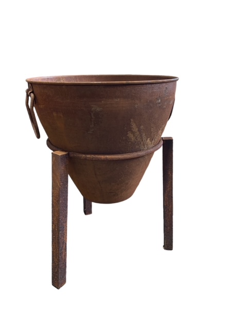 Ruosteen patinoima ruukku telineessä - Ruukut, maljakot - ROST7 - 1