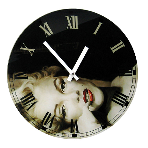 Seinäkello Marilyn punaiset huulet - Kellot - KE107 - 1