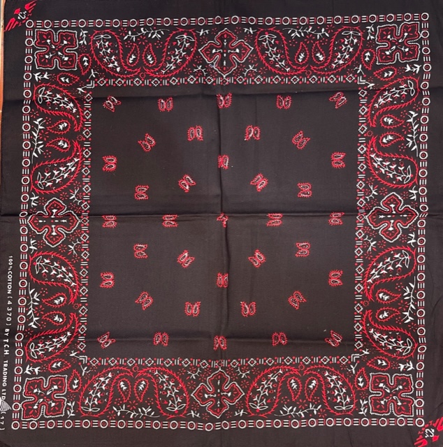 Huivi musta, punainen kasmir-kuvio - Huivit - HU508 - 1