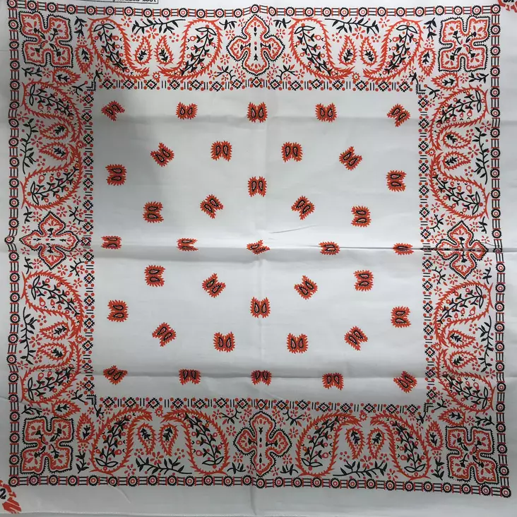 Huivi valkoinen, oranssi kasmirkuvio - Huivit - HU448 - 1