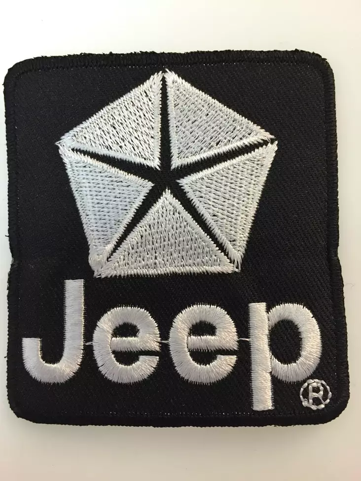 Kangasmerkki-Jeep-etukuva - Kangasmerkit - K1298 - 1