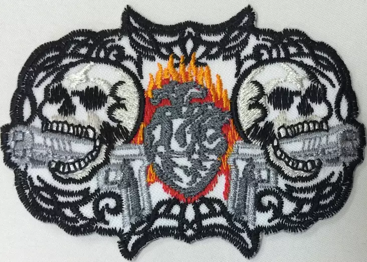 Kangasmerkki, Kallot ja aseet - Kangasmerkit - K1268 - 1