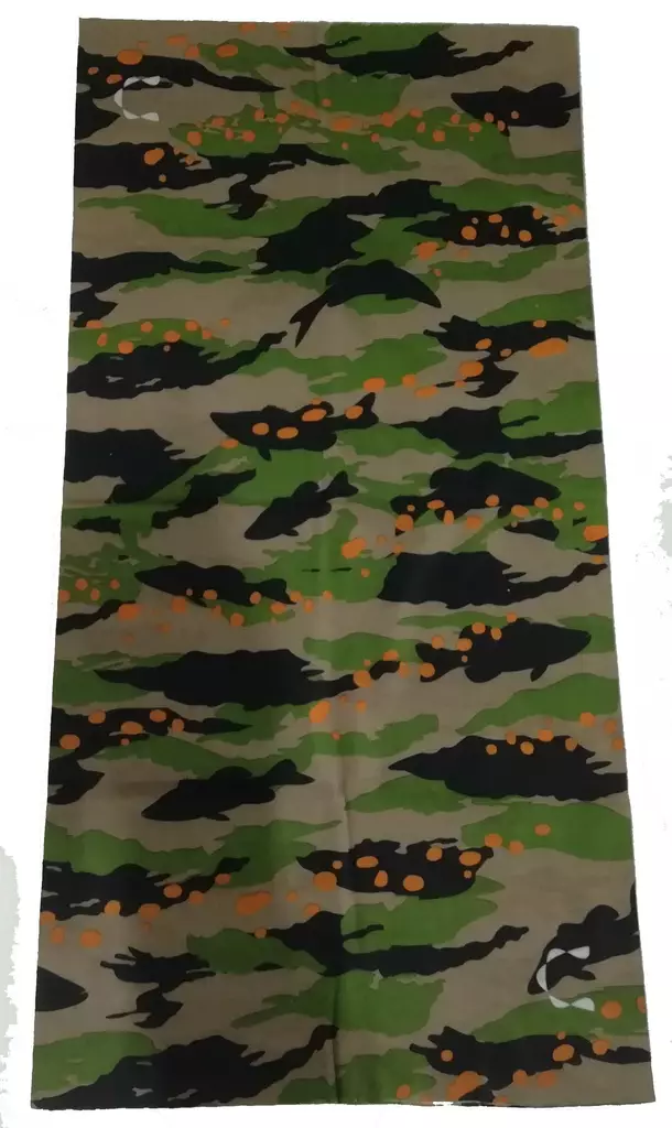 Putkihuivi camo, oranssit täplät - Putkihuivit - B238 - 1